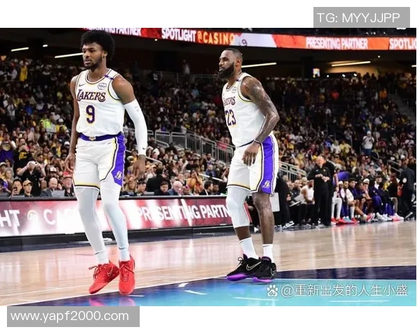 2006年NBA季后赛精彩回顾：太阳队与湖人队的激烈对决与传奇瞬间